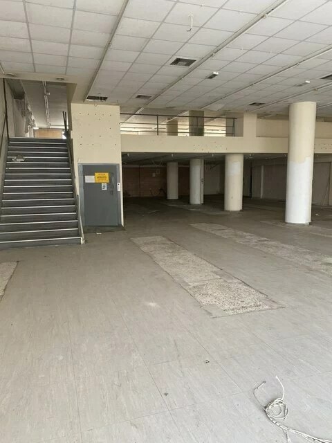 Άνω Λιόσια Διώροφο Κατάστημα με υπόγειο 1.852,50 τ.μ. Κωδ. 785